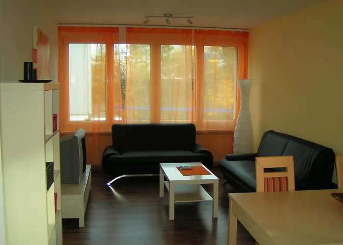 Swiss Star Oerlikon Station - Self Check-in * Zürih