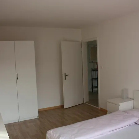 Swiss Star Oerlikon Station - Self Check-in Apartment