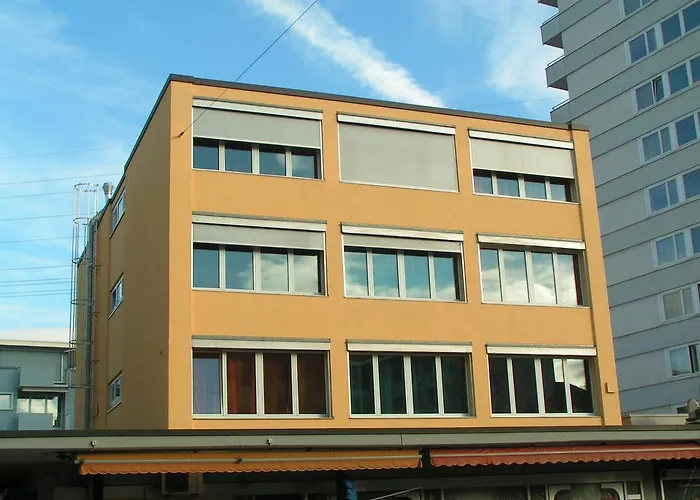 Swiss Star Oerlikon Station - Self Check-in * Zurique